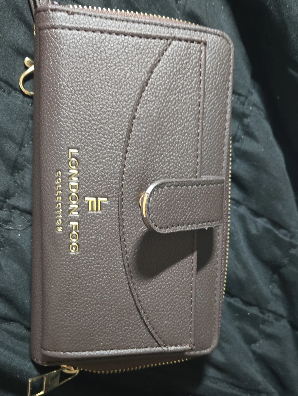 NEW London Fog Brown Pebbled Zip Wallet with Gold Hardware